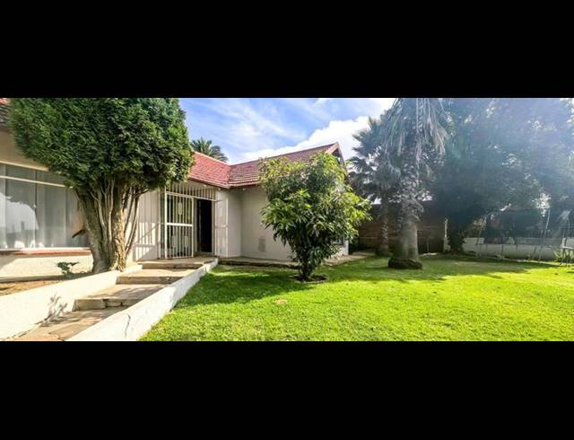 4 BEDROOM HOUSE FOR SALE IN BIRCHLEIGH